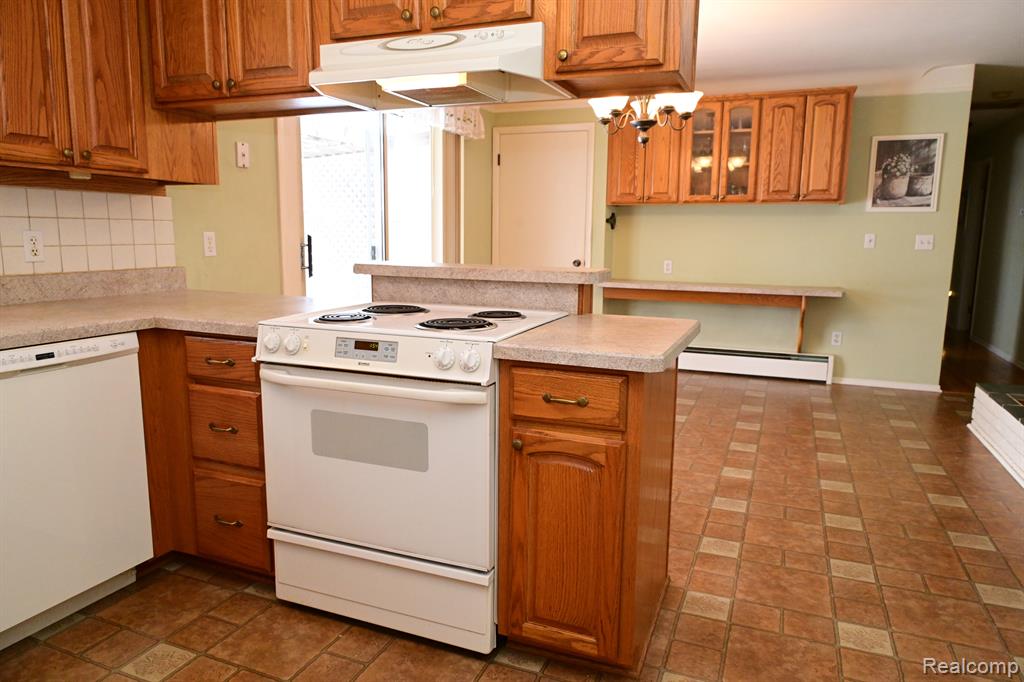 4160 MONTGOMERY Drive, Shelby Twp, MI 48316 — Photo 76