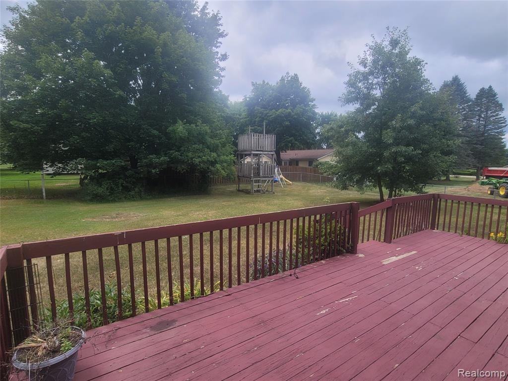 1705 Wild Cherry Lane, Lapeer, MI 48446 — Photo 17