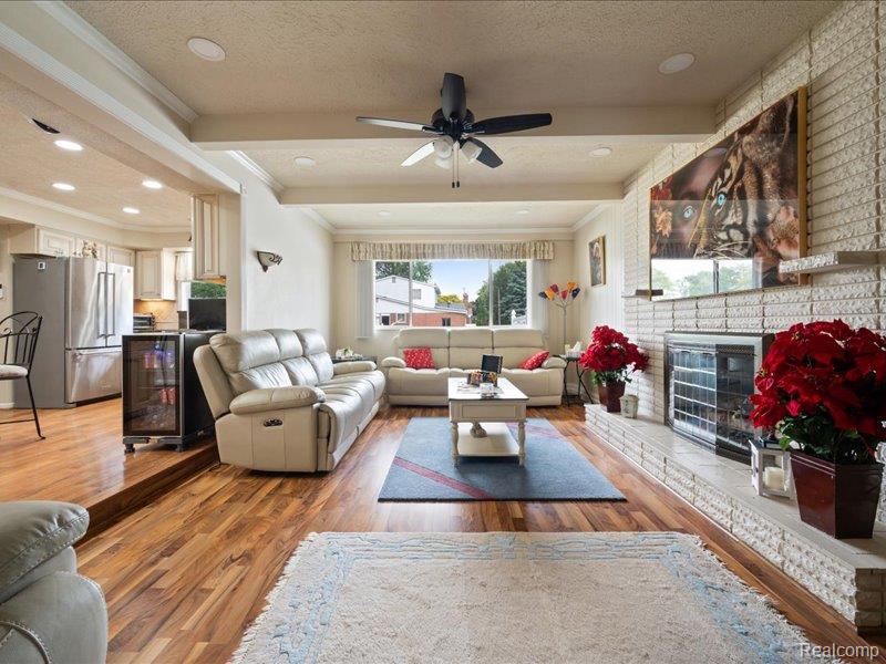 8382 Fairfax Drive, Sterling Heights, MI 48312 — Photo 30