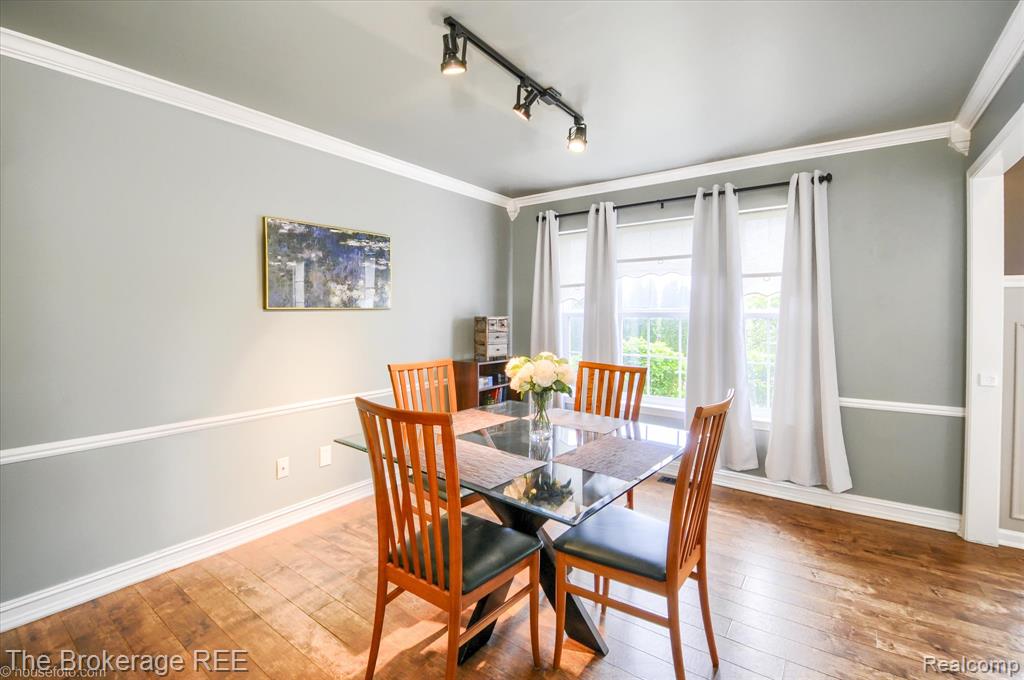 4449 Brighton Drive, Grand Blanc, MI 48439 — Photo 35