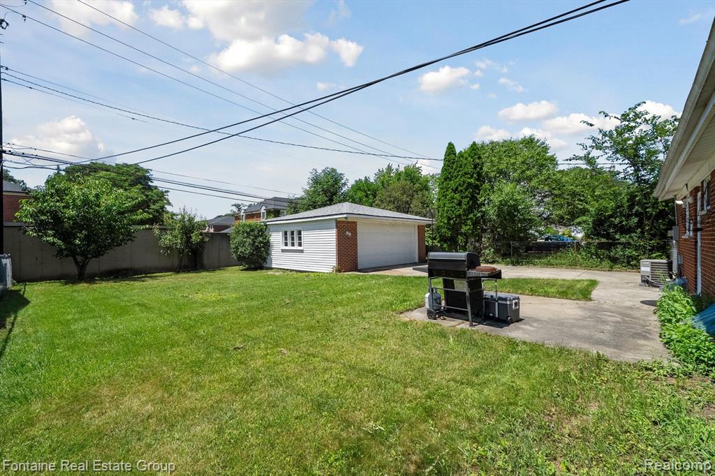 8657 Mercedes Street, Dearborn Heights, MI 48127 — Photo 39