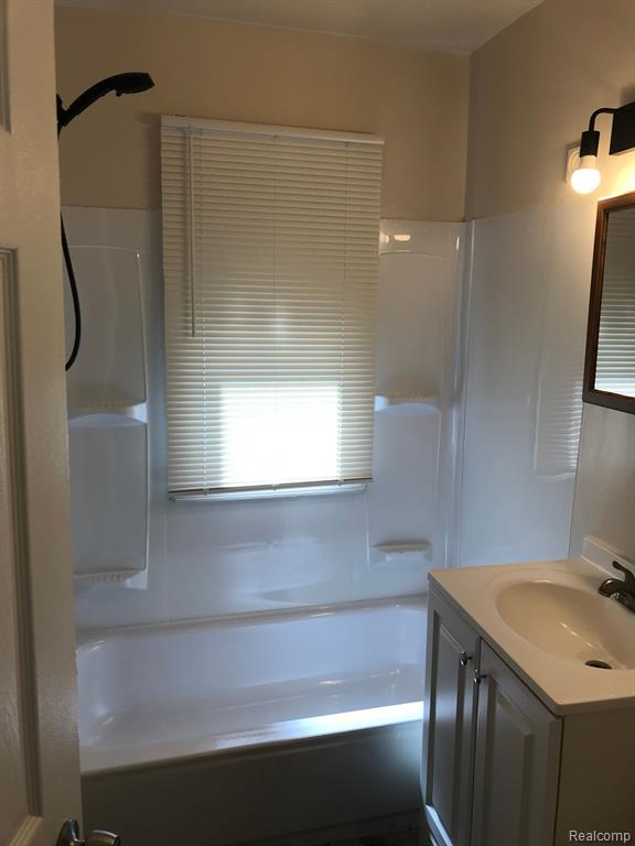 8424 Prospect Avenue, Warren, MI 48089 — Photo 29