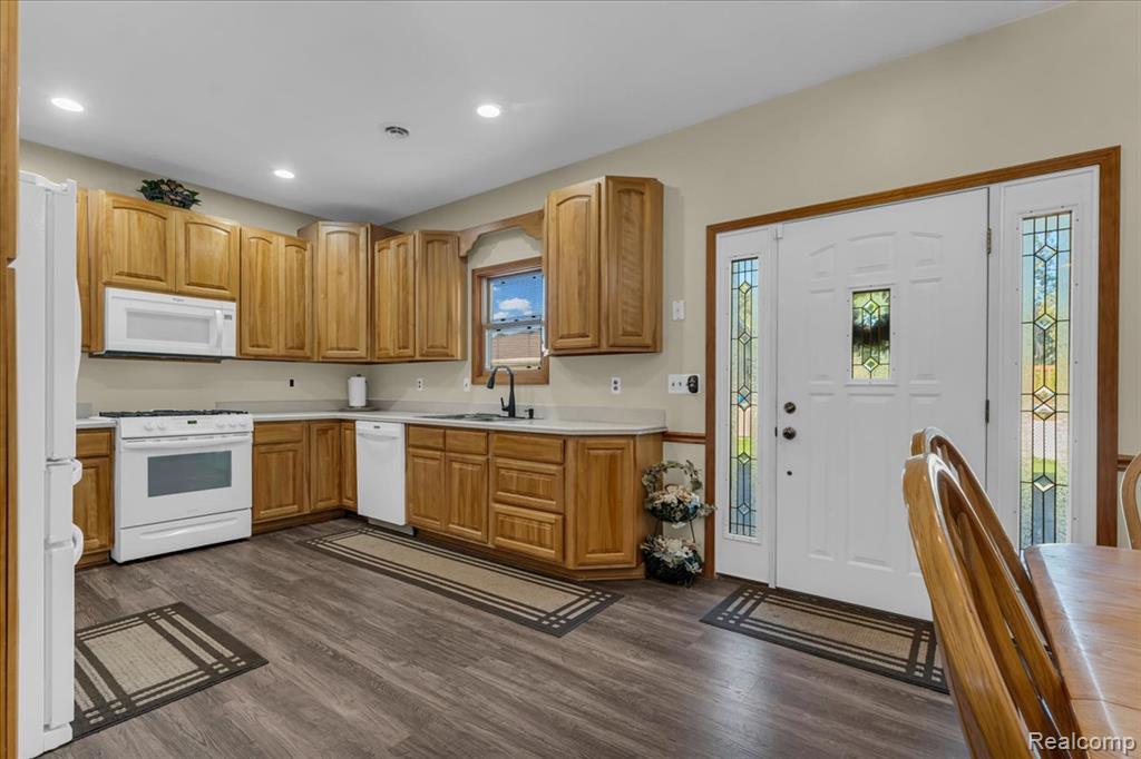 27520 West Road, New Boston, MI 48164 — Photo 31