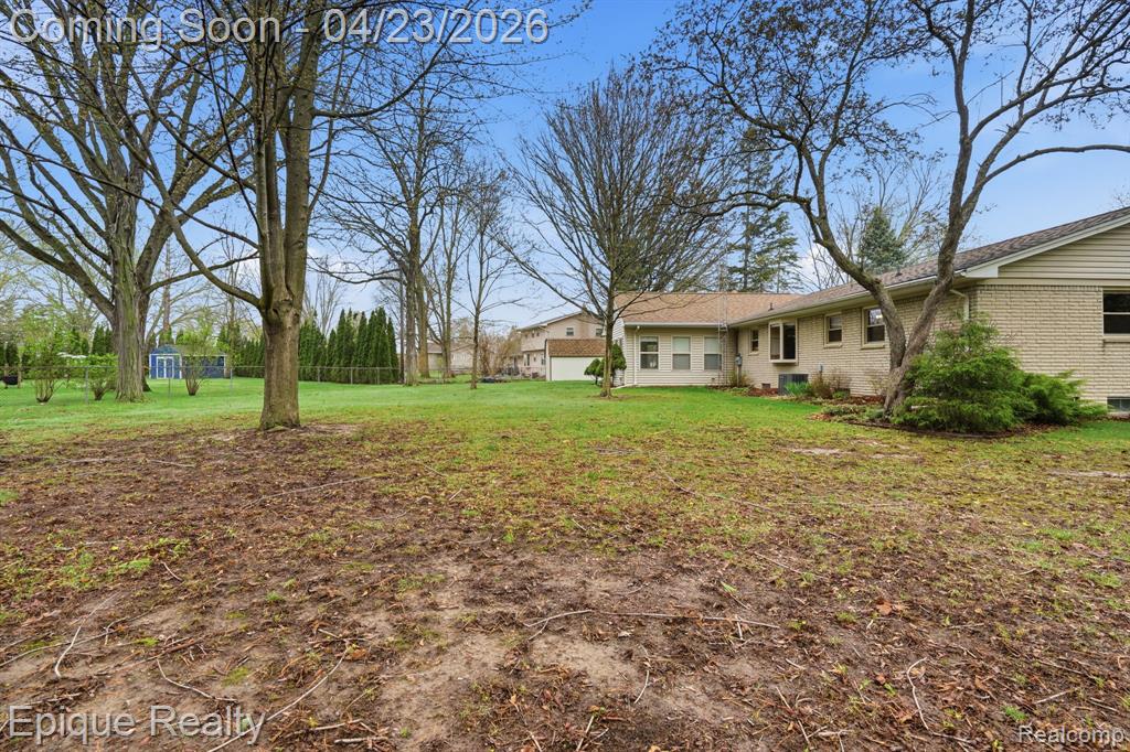 6236 McKenzie Drive, Flint, MI 48507 — Photo 25