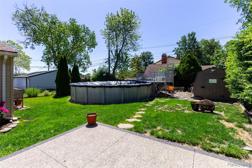 919 Elmsford Drive, Clawson, MI — Photo 33