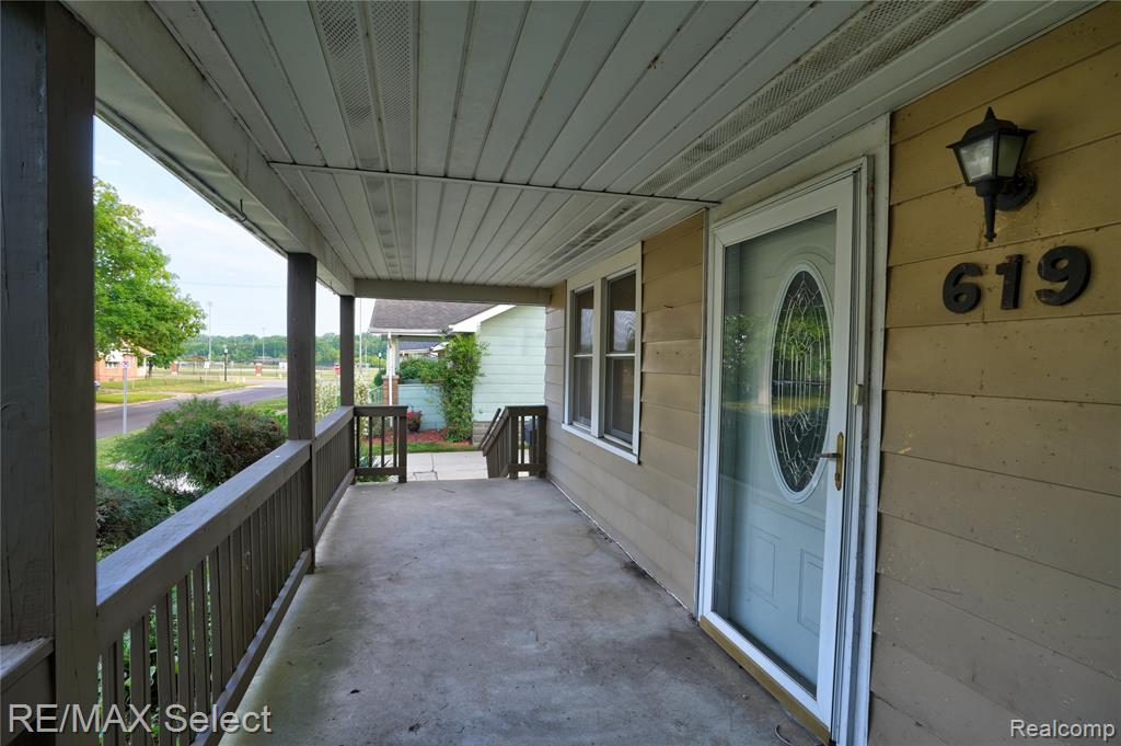 619 Frank Street, Flint, MI 48504 — Photo 7