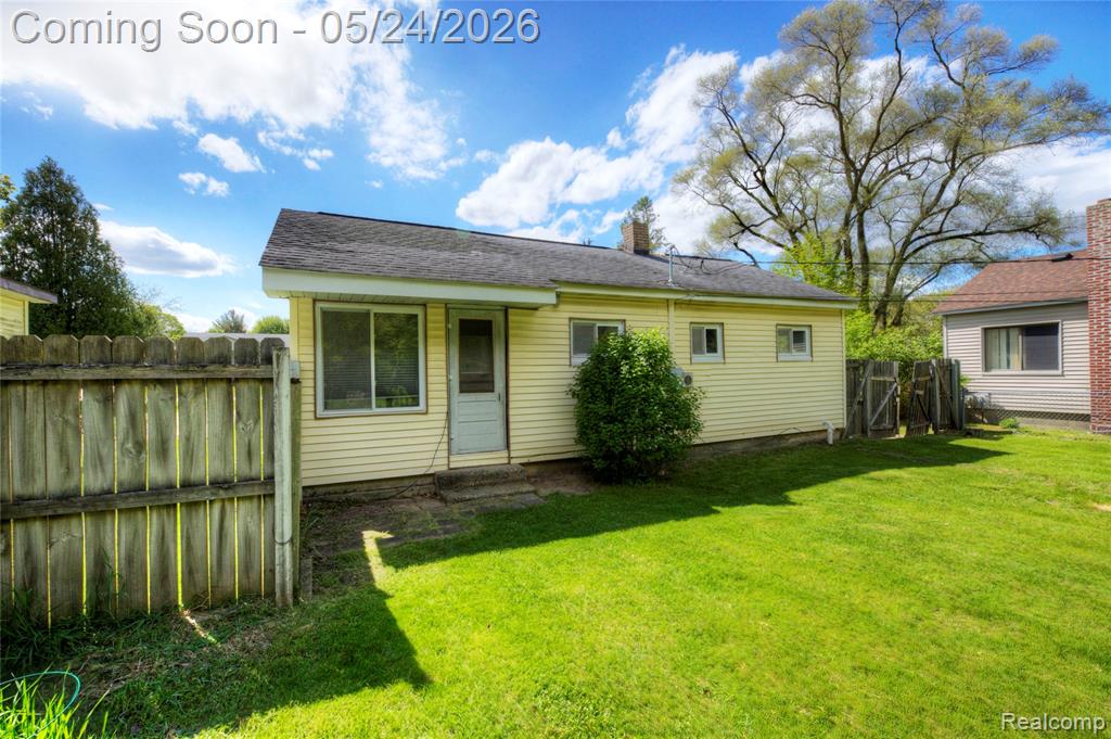 3542 East Street, Hartland, MI 48353 — Photo 33