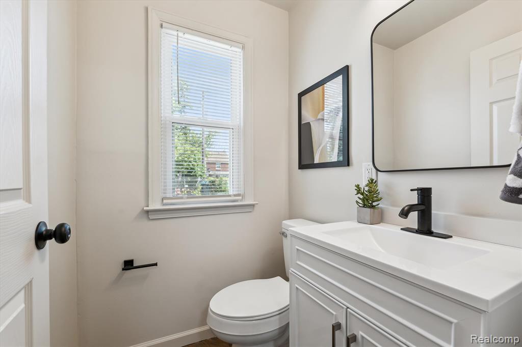 5365 W OUTER Drive, Detroit, MI 48235 — Photo 15