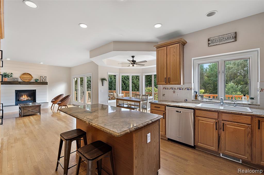 190 Sequoia Lane, Leonard, MI 48367 — Photo 17