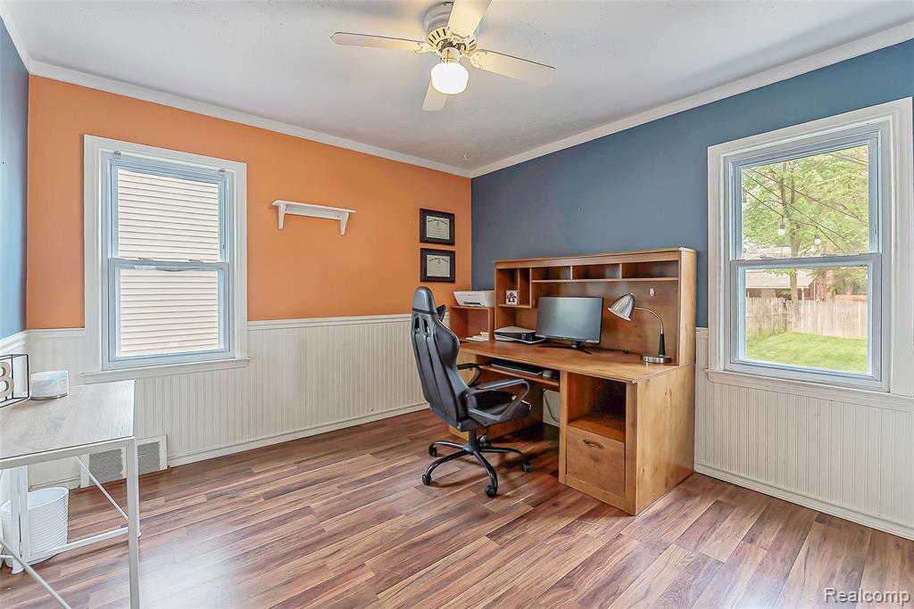 417 Helene Avenue, Royal Oak, MI 48067 — Photo 18