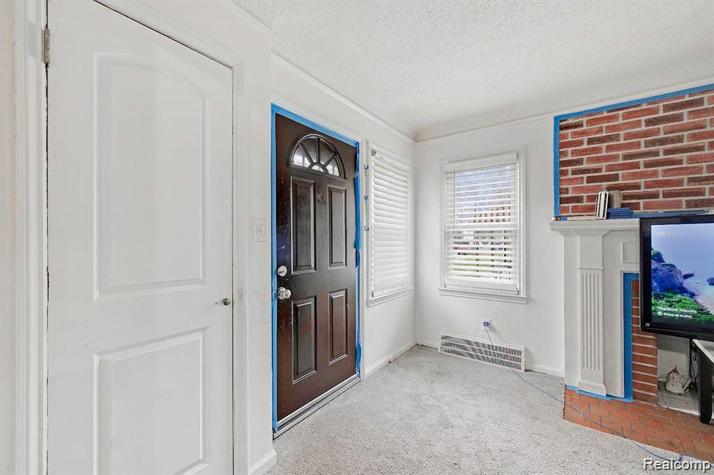 6849 Rosemont Avenue, Detroit, MI 48228 — Photo 14