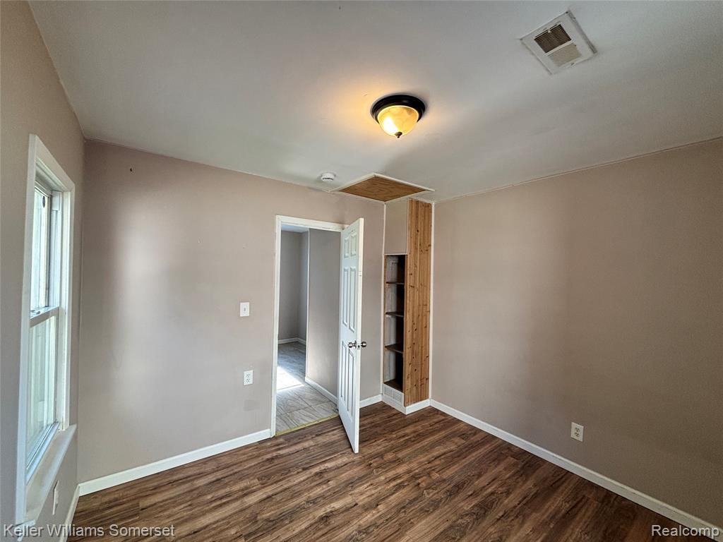 7275 Chalmers Avenue, Warren, MI 48091 — Photo 8