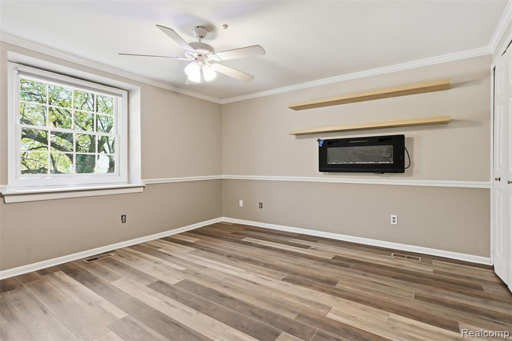 9025 Muirland Drive, Plymouth, MI 48170 — Photo 32