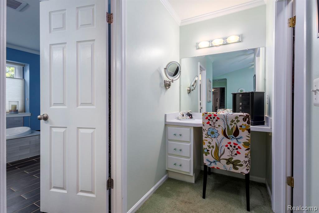 6572 Forest Park Drive, Troy, MI 48098 — Photo 24