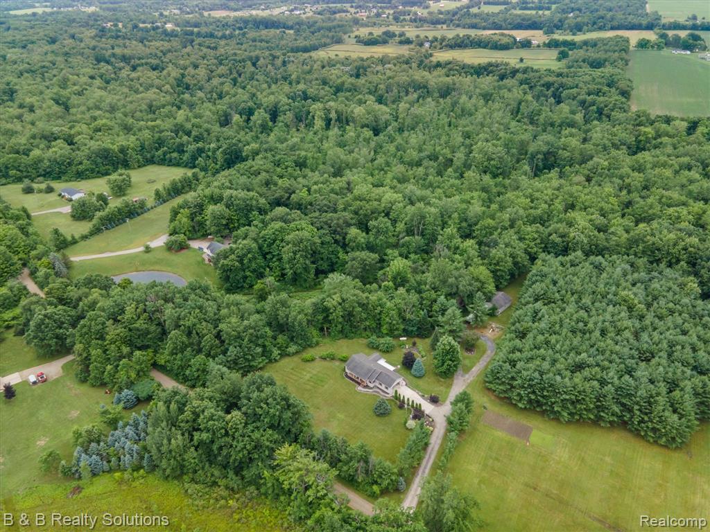 2264 Dodds Road, North Branch, MI 48461 — Photo 43