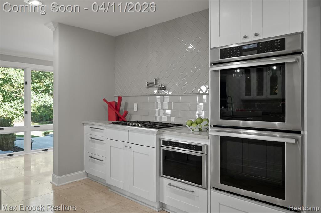 5190 Clarendon Crest Street, Bloomfield Hills, MI, 48302