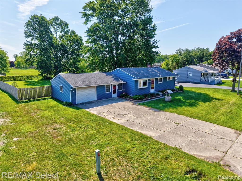 4075 Bristolwood Drive, Flint, MI 48507 — Photo 3