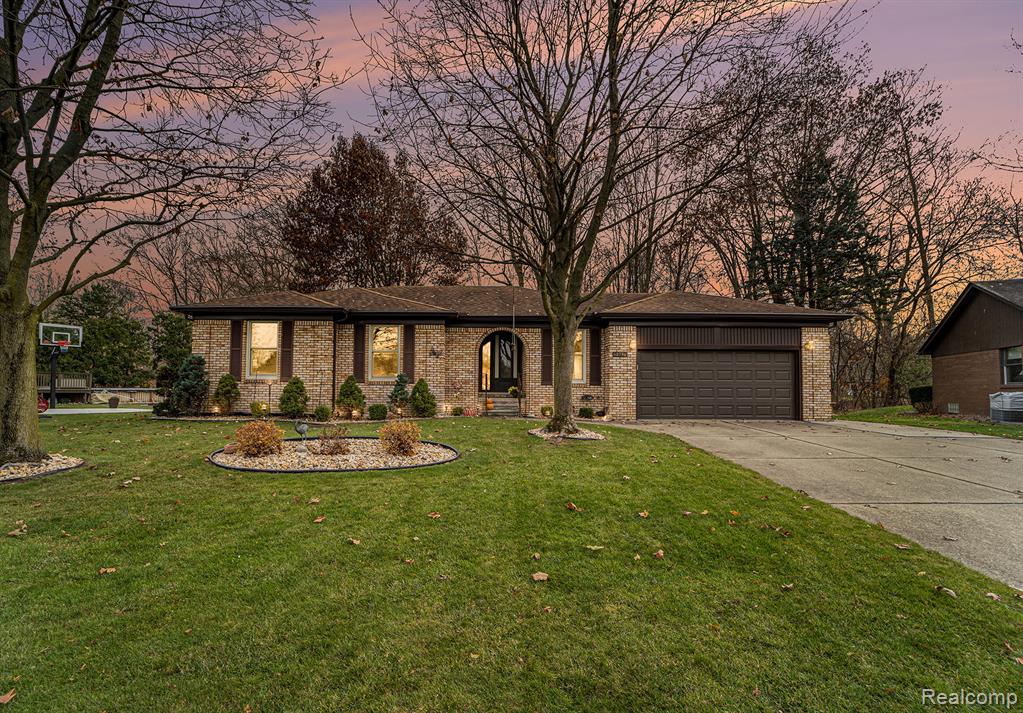 48796 Palmyra Drive, Shelby Twp, MI 48317 — Photo 23