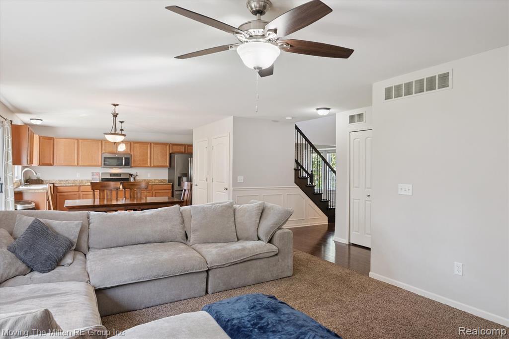 17163 Theresa Lane, New Boston, MI 48164 — Photo 9