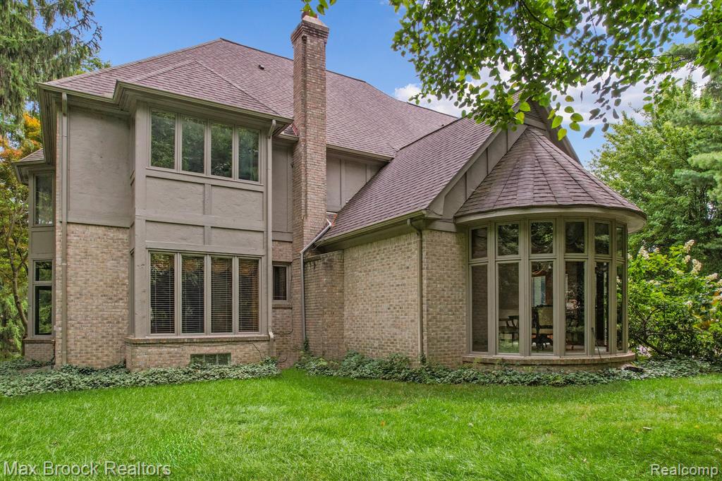 60 Kingsley Manor Drive, Bloomfield Hills, MI 48304 — Photo 65