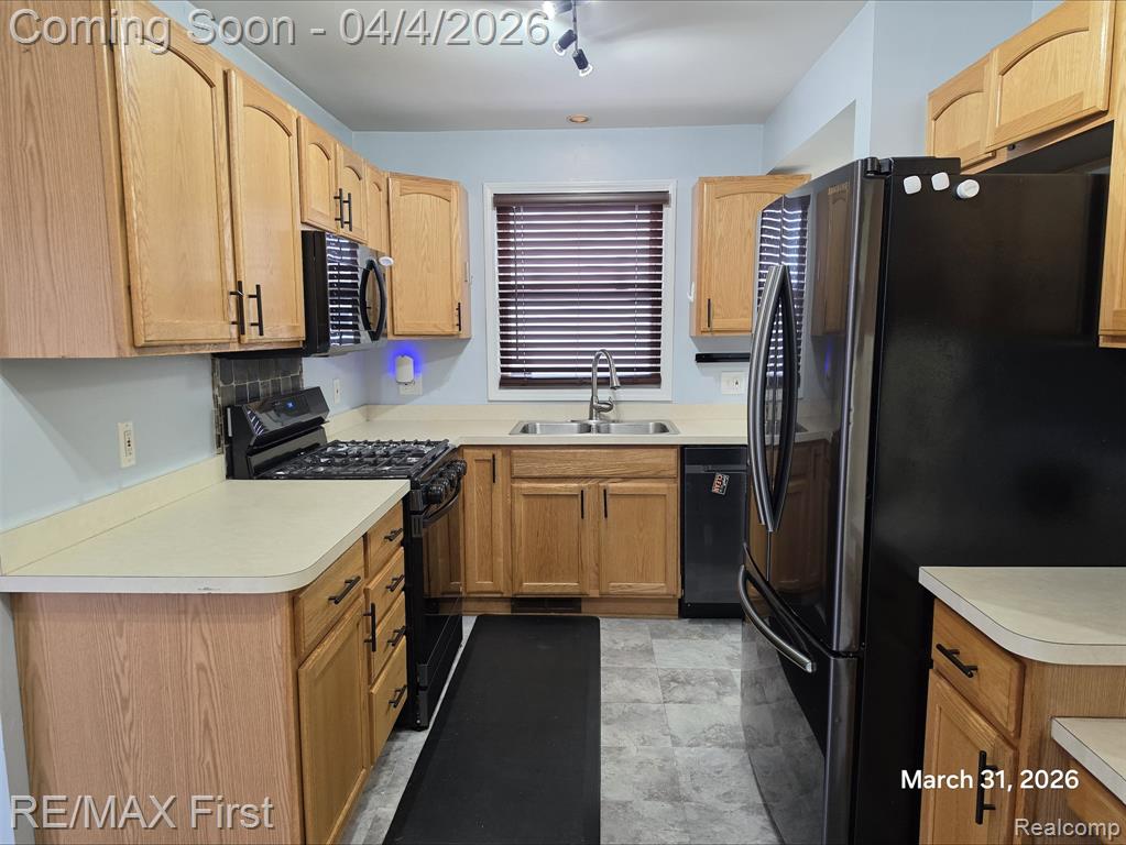 25595 Wiseman Street, Roseville, MI 48066 — Photo 8