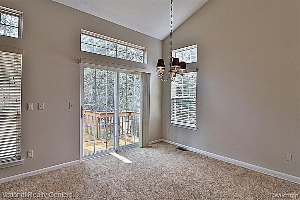 110 Four Seasons Drive, Lake Orion, MI — Photo 11