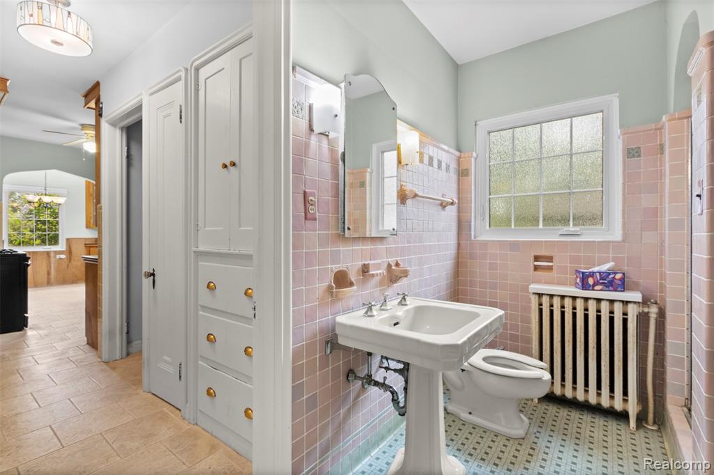 18925 Birchcrest Drive, Detroit, MI 48221 — Photo 31