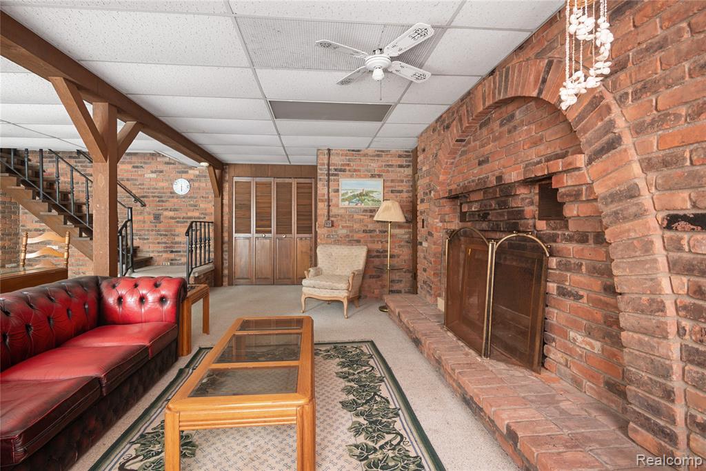 12155 Spencer Road, Milford, MI 48380 — Photo 16