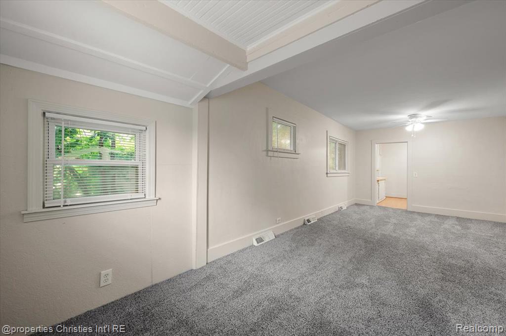 80 Michigan Avenue, Pontiac, MI 48342 — Photo 11