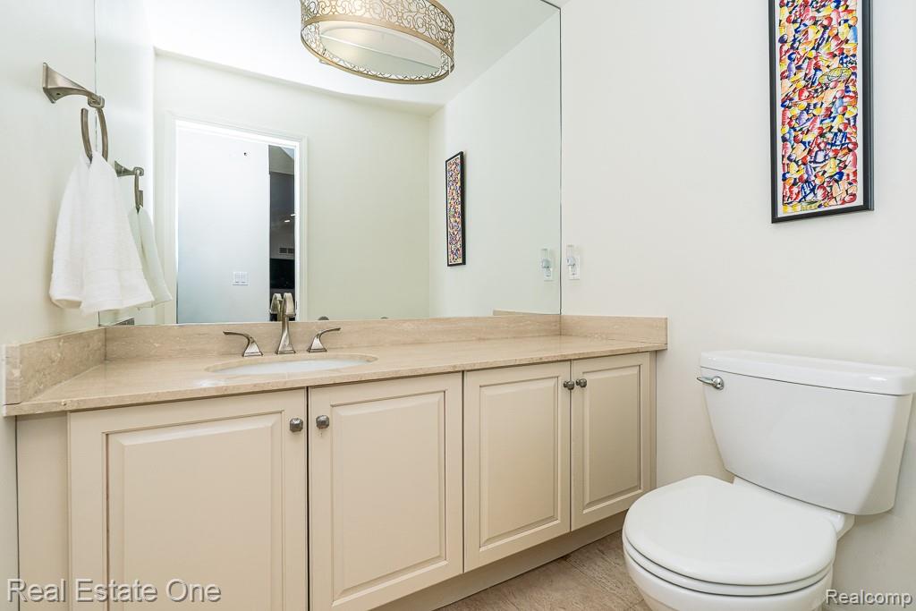7086 Danbrooke Court, West Bloomfield, MI — Photo 24