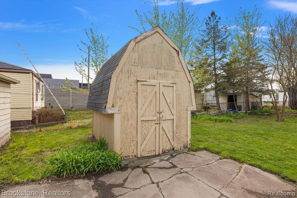 7528 Anna Avenue, Warren, MI 48092 — Photo 24