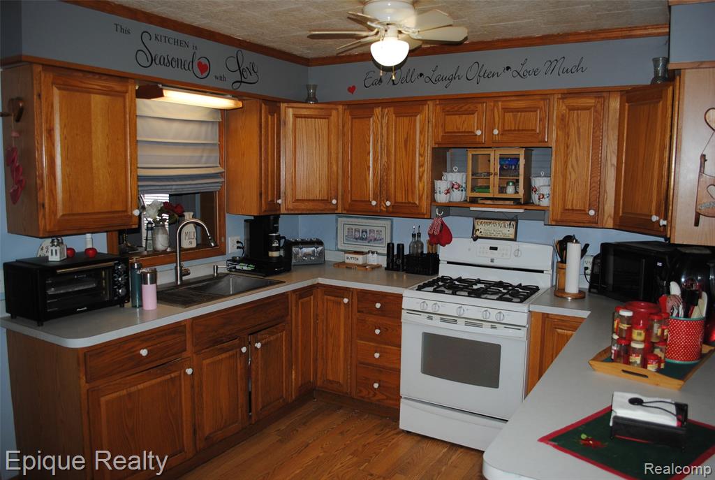 4828 Morse Drive, Caseville, MI 48725 — Photo 7