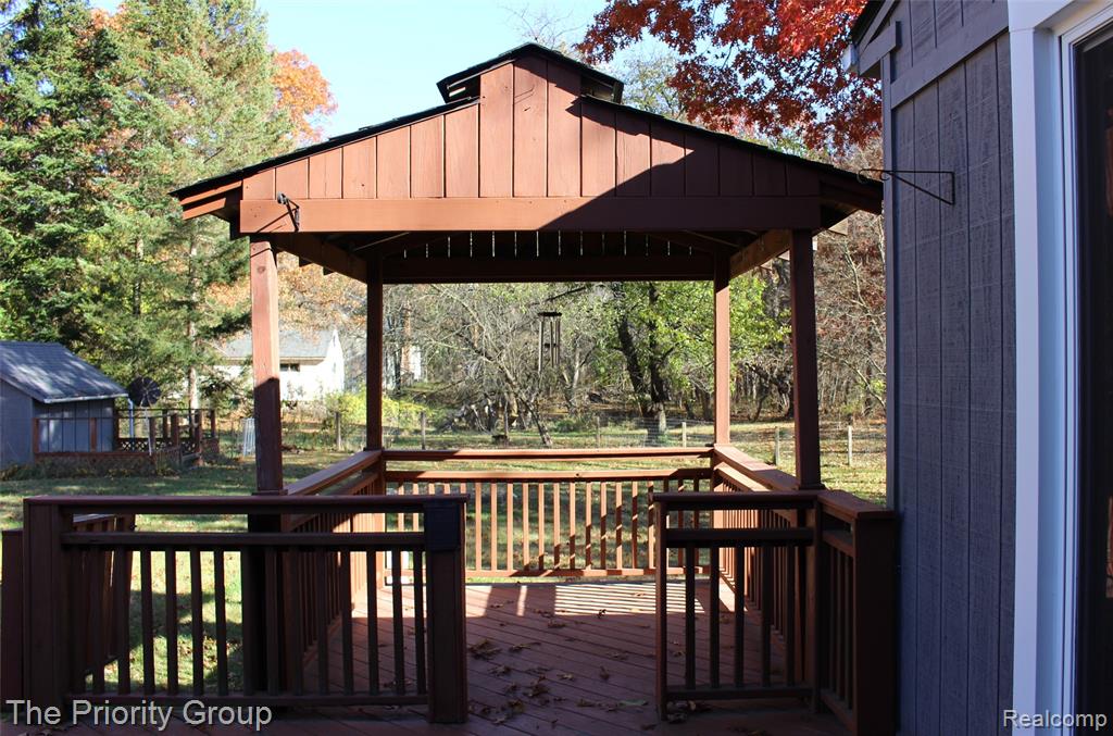 5650 Hillsboro Road, Davisburg, MI 48350 — Photo 7