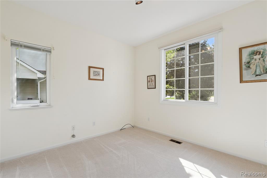 1441 Remsing Street, Hartland, MI 48353 — Photo 16