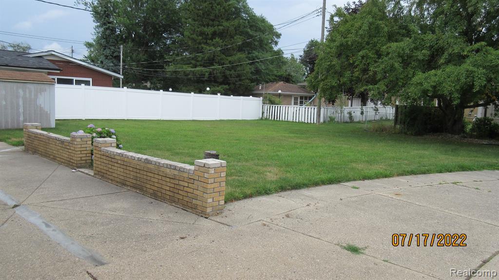 29497 GERALDINE Drive, Warren, MI 48093 — Photo 3