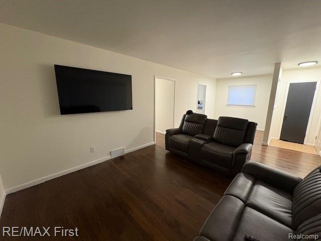 19490 Archer Street, Detroit, MI 48219 — Photo 6