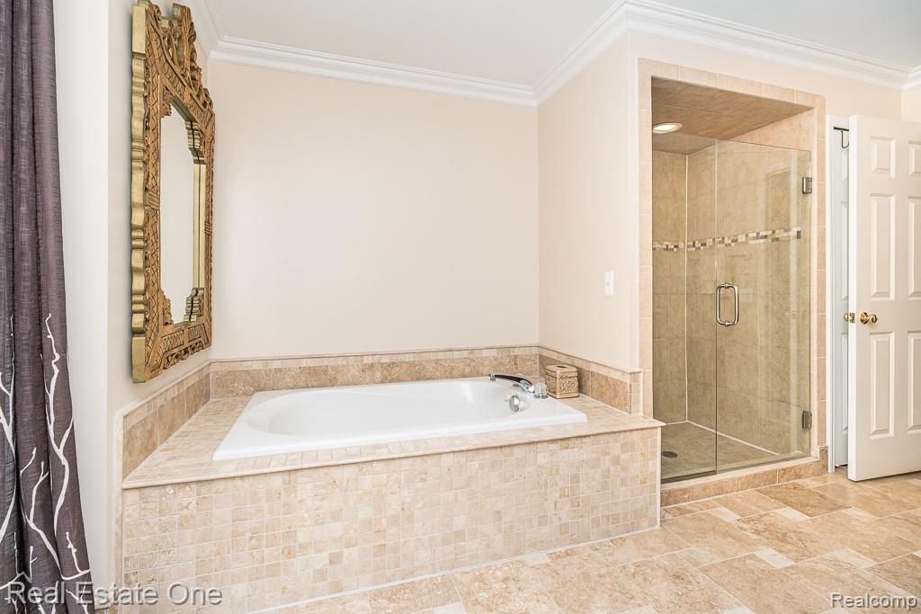 6595 Edith Court, Troy, MI 48085 — Photo 40