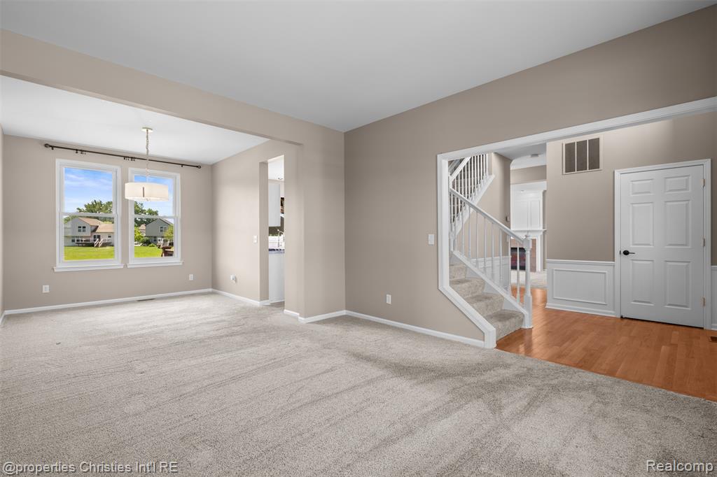 9670 Wexford Drive, Ypsilanti, MI 48198 — Photo 12
