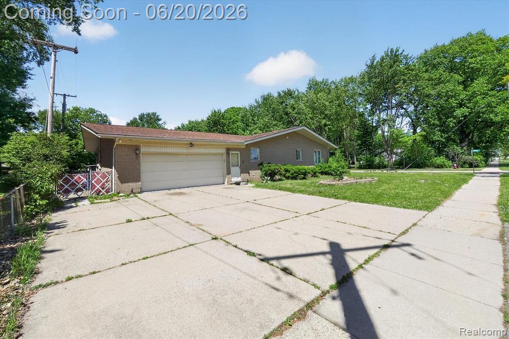 28013 Roan Drive, Warren, MI 48093 — Photo 48