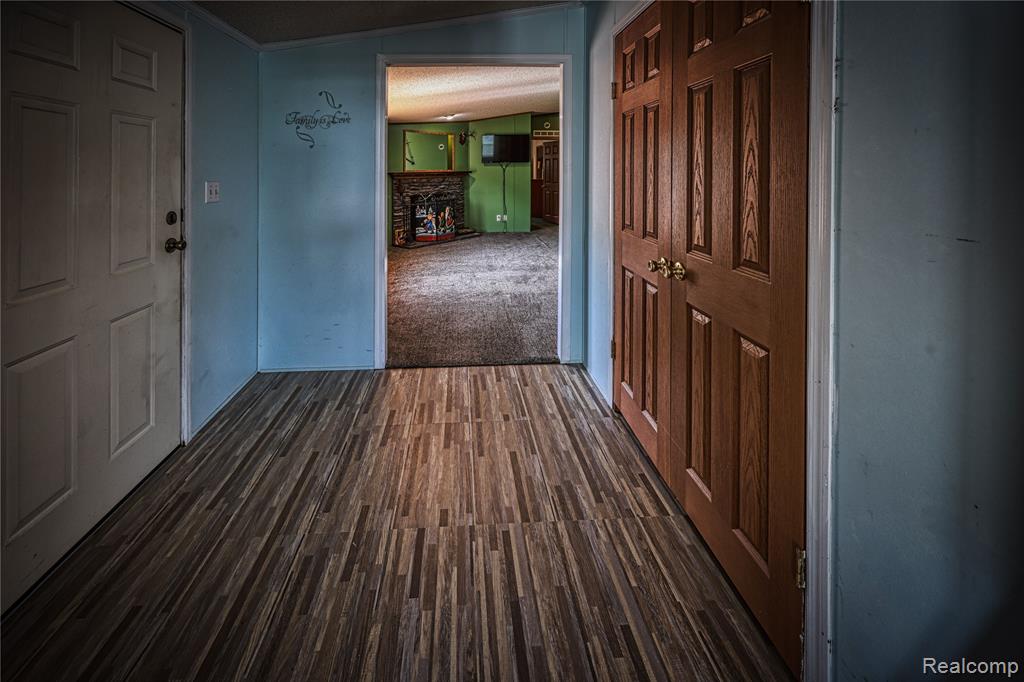 7208 Mapleview Circle E, Brown, MI 48416 — Photo 14