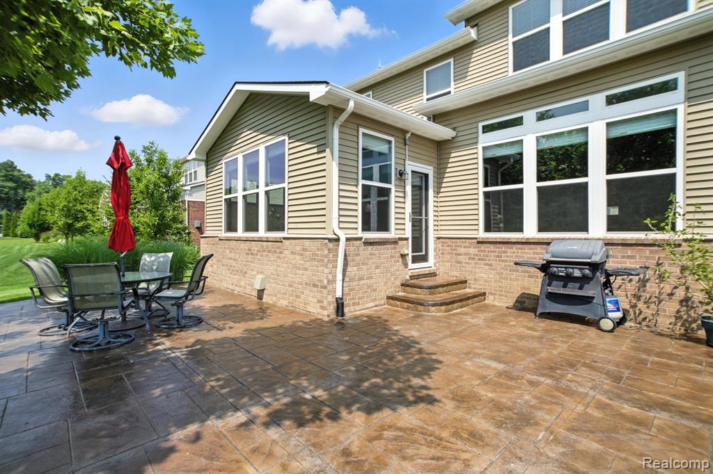2066 Findley Circle, Lake Orion, MI — Photo 18