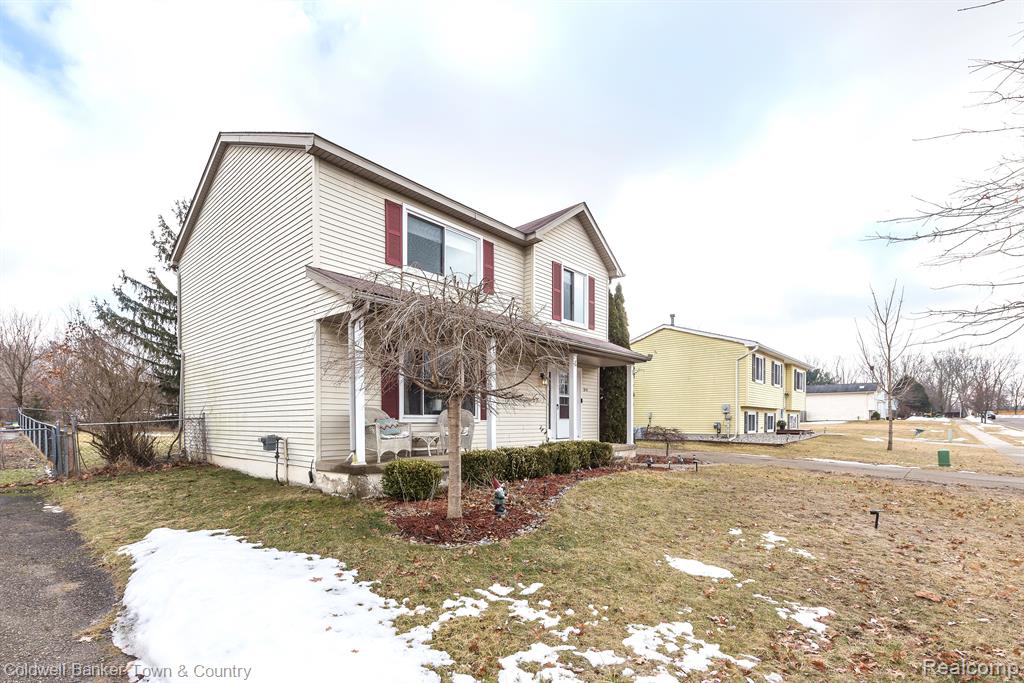 915 TANAGER Trail, Howell, MI 48843 — Photo 30
