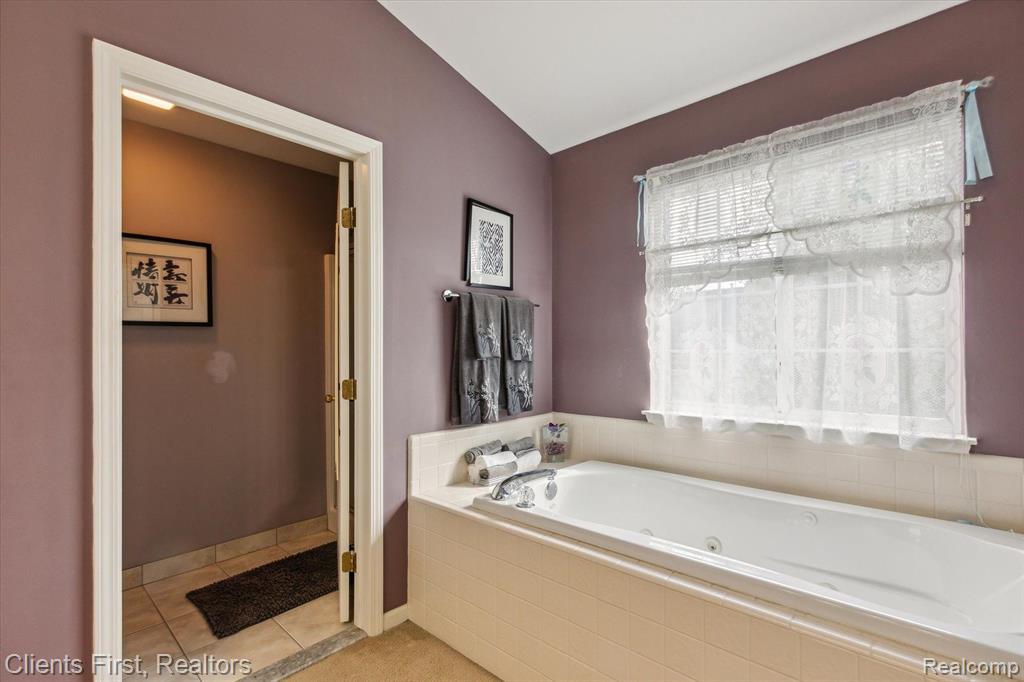 43872 N TIMBERVIEW Drive, Belleville, MI 48111 — Photo 28