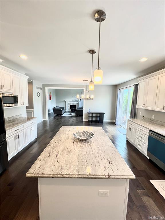 8193 N Pointe Court, Canton, MI 48187 — Photo 9