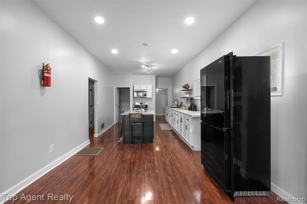 16602 Monica Street, Detroit, MI 48221 — Photo 15