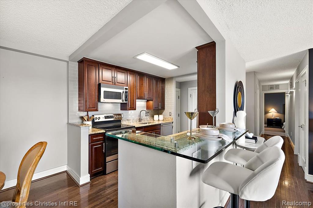 411 S Old Woodward Avenue, 824, Birmingham, MI 48009 — Photo 10