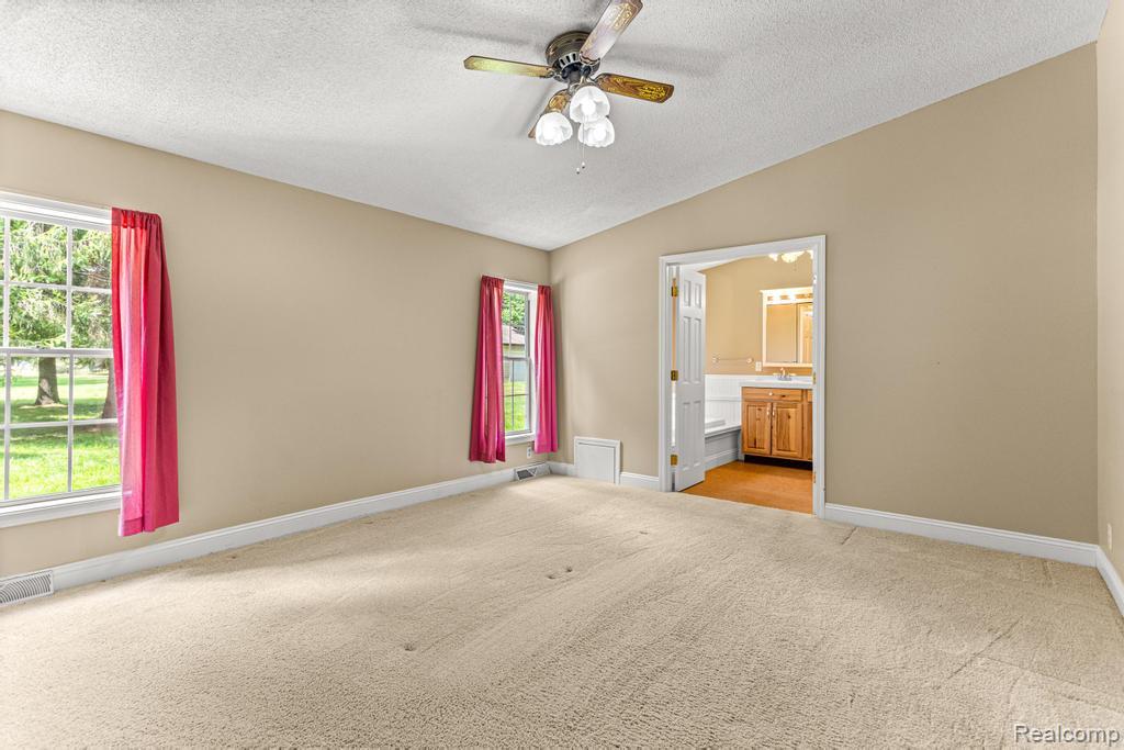 1941 Crouch Road, Jackson, MI 49201 — Photo 17