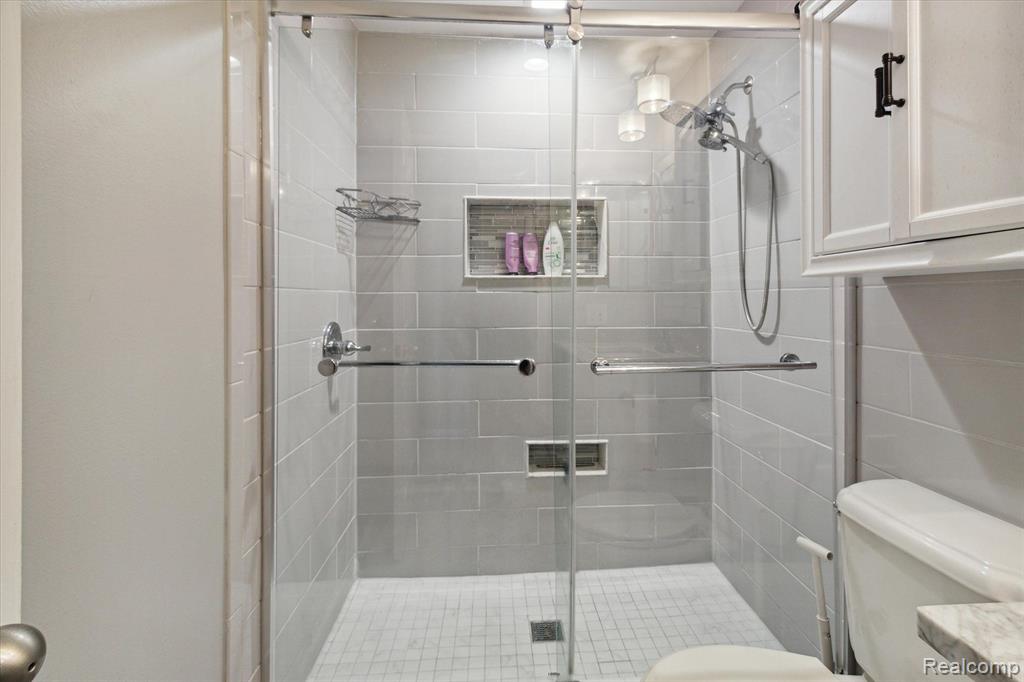 19685 IRONWOOD Court, Northville, MI 48167 — Photo 18