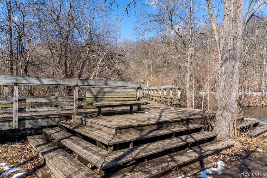 1205 ISLAND Drive, 201, Ann Arbor, MI 48105 — Photo 35