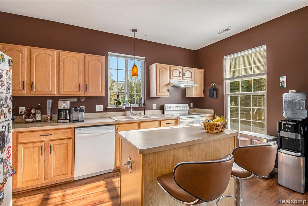 2016 CEDAR VALLEY Drive, Canton, MI 48188 — Photo 14